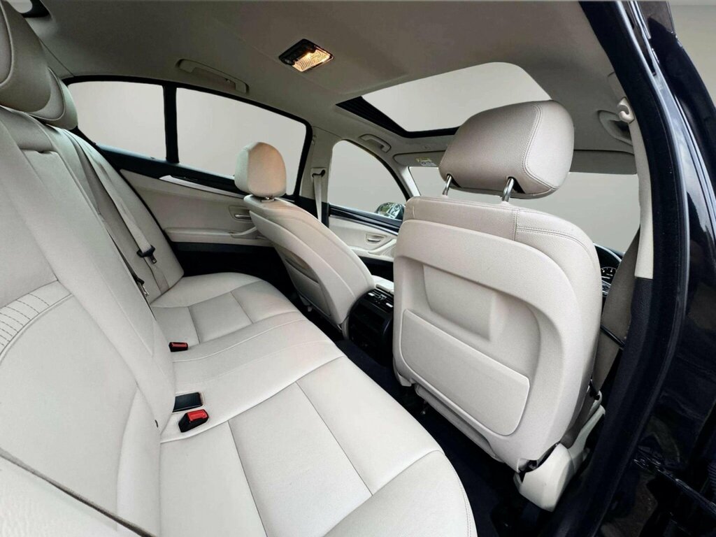 BMW 5 Series Bmw 5 Series 3.0 530D M Sport White #42