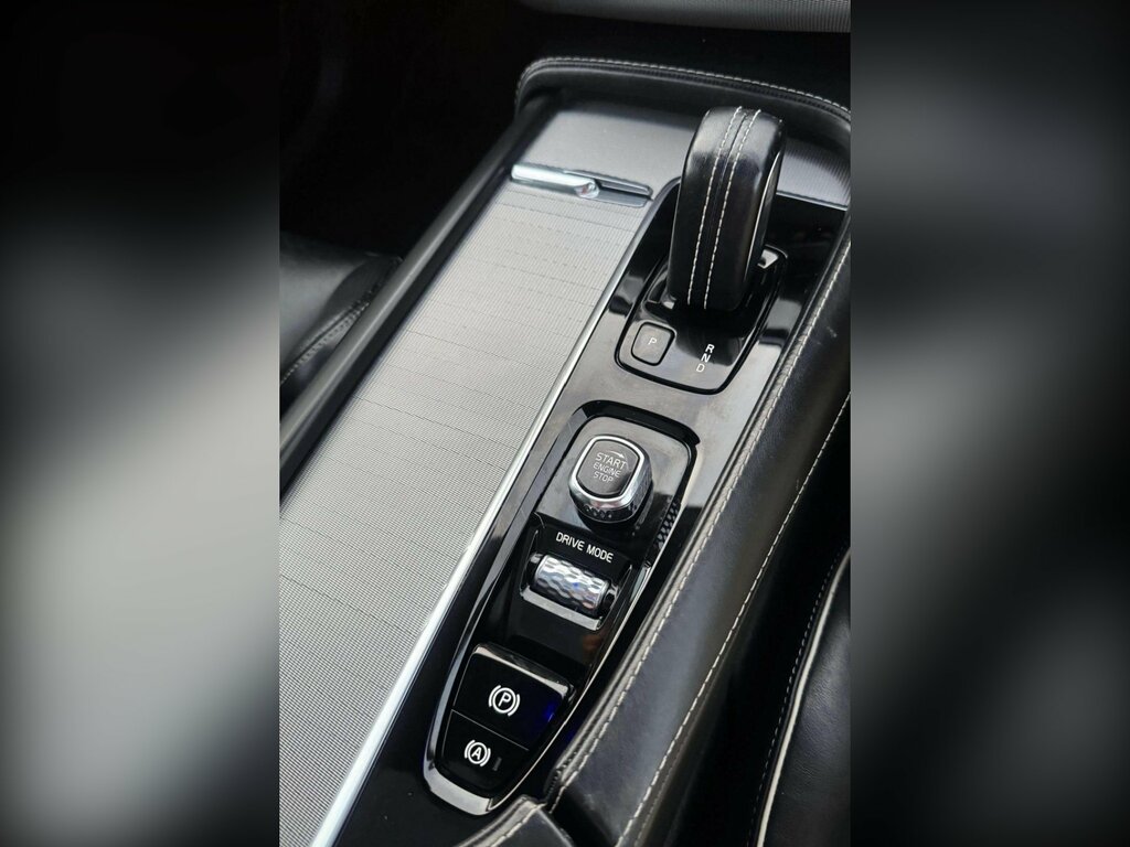 Volvo XC90 Automatic Grey #36
