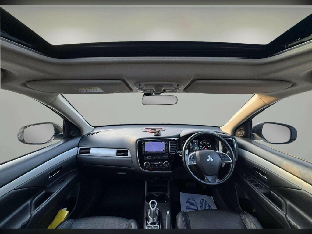 Mitsubishi Outlander 2.0H 12Kwh Gx4h Cvt 4Wd Euro 5 Ss White #4