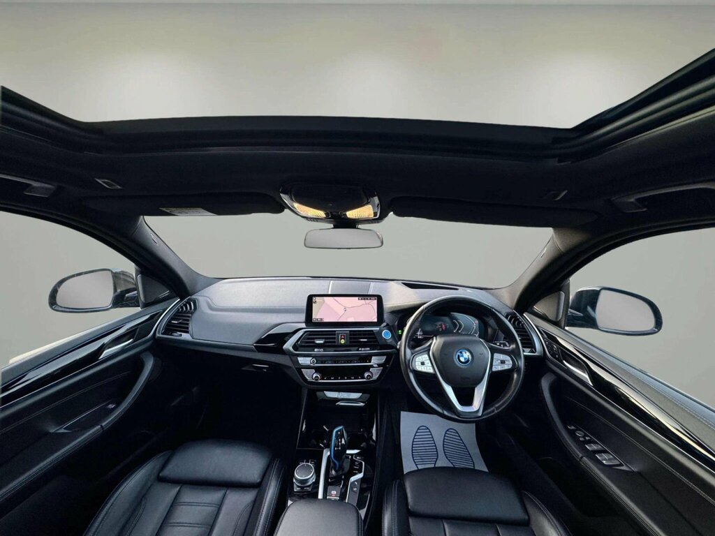 BMW iX3 80Kwh Premier Edition Pro Blue #4