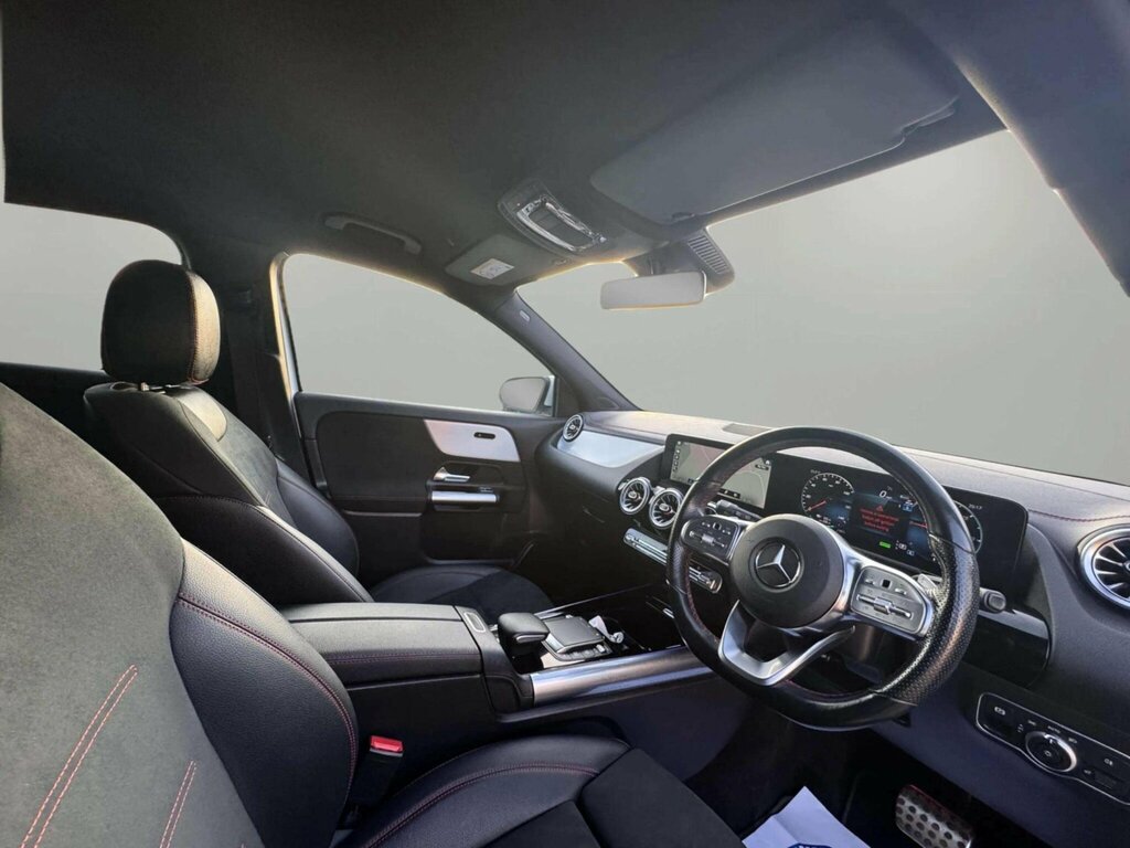 Mercedes-Benz EQA Eqa 350 66.5Kwh Amg Line 4Matic White #2