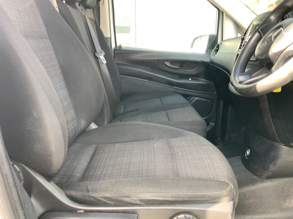 Mercedes-Benz eVito Evito Pure L2 Blue #14