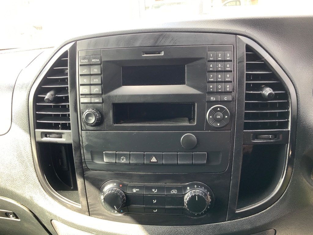 Mercedes-Benz eVito Evito Pure L2 Blue #16