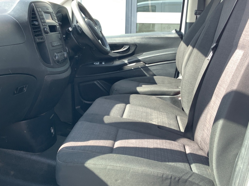 Mercedes-Benz eVito Evito Pure L2 Blue #13
