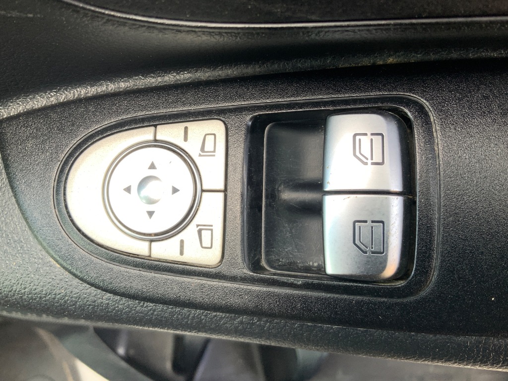 Mercedes-Benz eVito Evito Pure L2 Blue #18