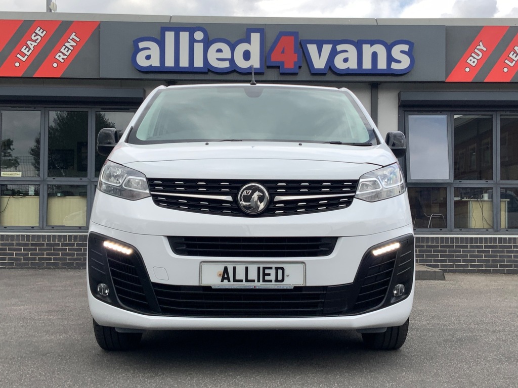 Vauxhall Vivaro 2900 L2h1 Lwb Pro Edition White #2