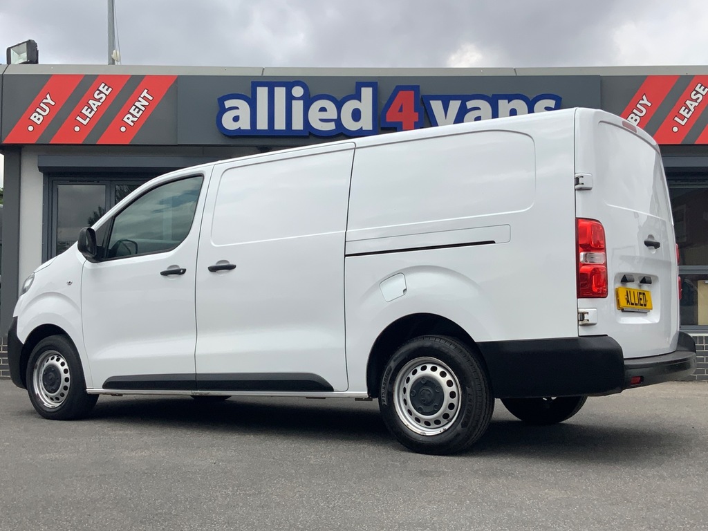 Vauxhall Vivaro 2900 1.5D L2h1 Lwb Dynamic White #5