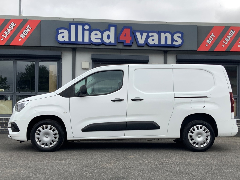 Vauxhall Combo 1.5 100 Bhp L2h1 Lwb 2300 Sportive No Vat No White #4