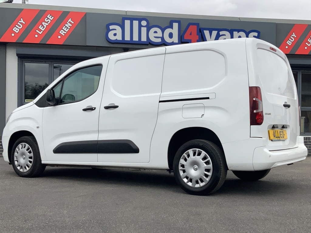 Vauxhall Combo 1.5 100 Bhp L2h1 Lwb 2300 Sportive No Vat No White #5