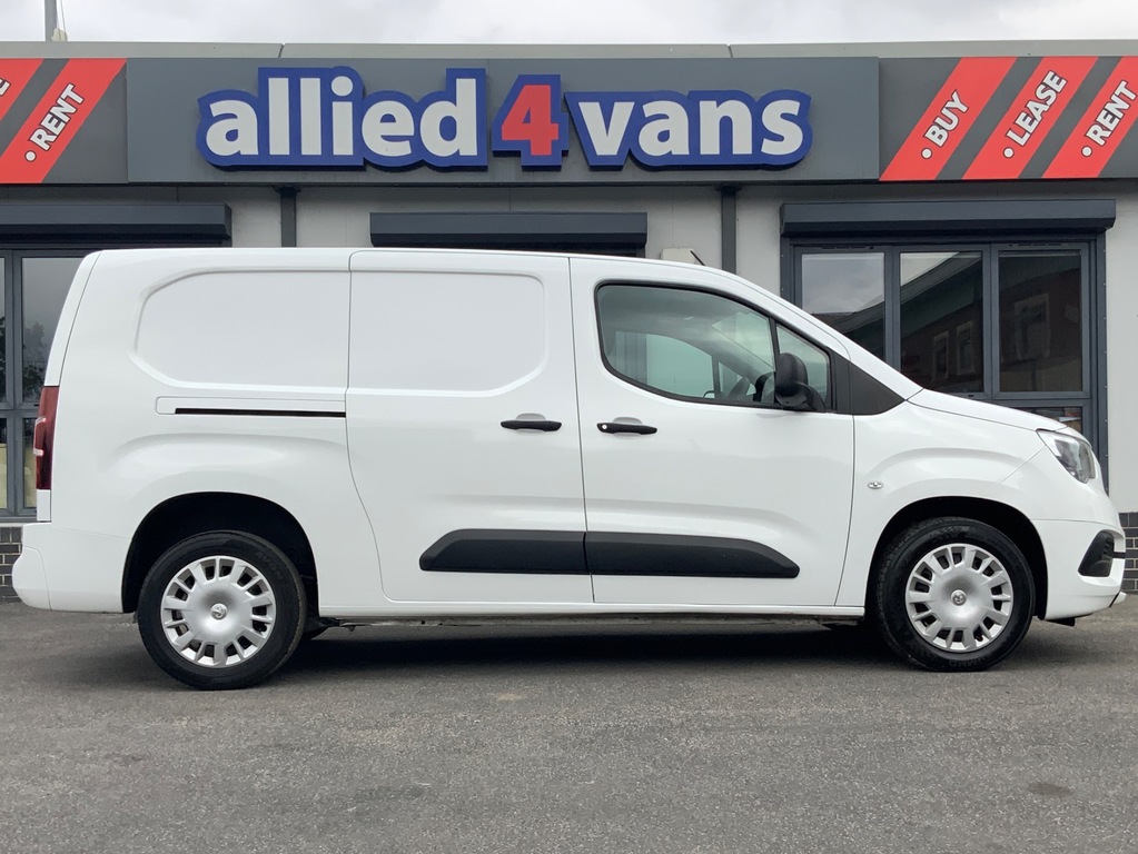 Vauxhall Combo 2300 1.5 Turbo D 100Ps H1 Sportive Van White #8
