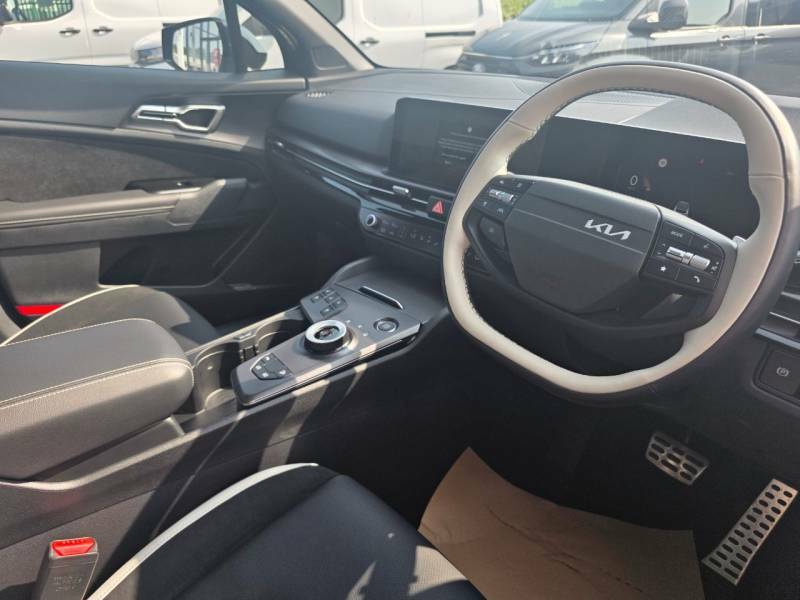 Kia Sportage 1.6T Gdi Hev Gt-line S Black #2