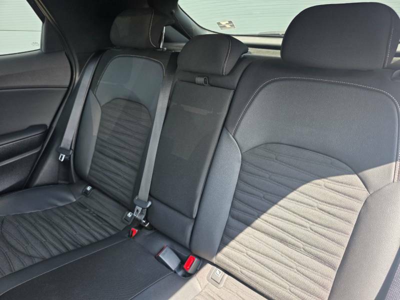 Kia Xceed 1.0T Gt-line White #21