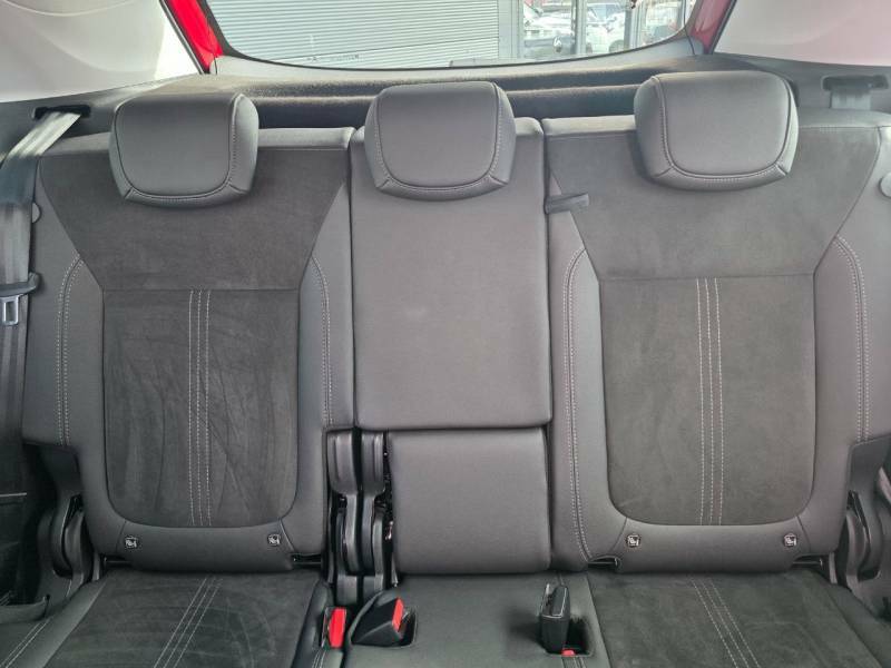 Vauxhall Crossland Ultimate Red #16