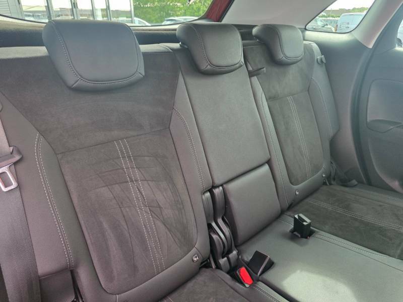 Vauxhall Crossland Ultimate Red #14