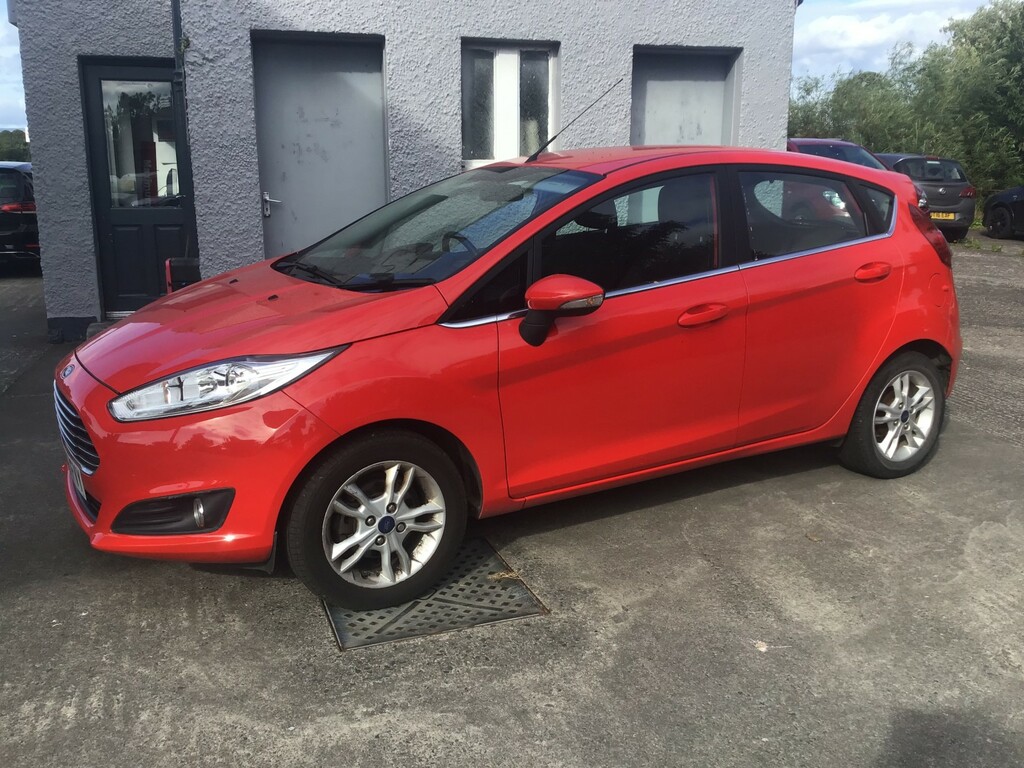 Ford Fiesta Hatchback 1.0 T Ecoboost Zetec 2016 ST66FVY Red #6