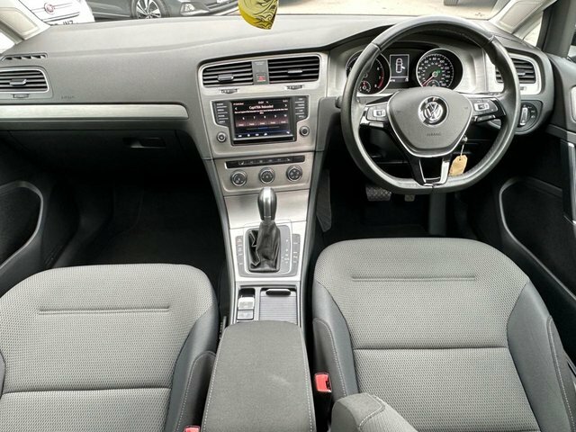 Volkswagen Golf 1.4 Tsi Bluemotion Tech Match Edition Hatchback MT66VTZ Black #3
