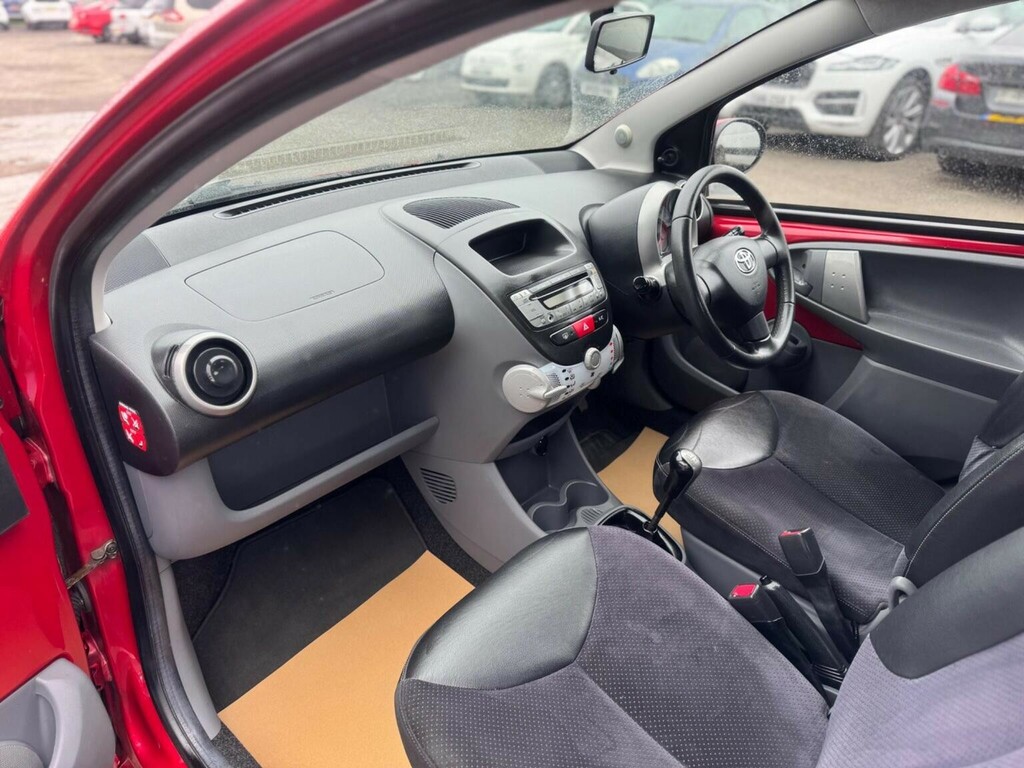 Toyota Aygo 1.0 Vvt-i Go Mm 67 Bhp Grey #11