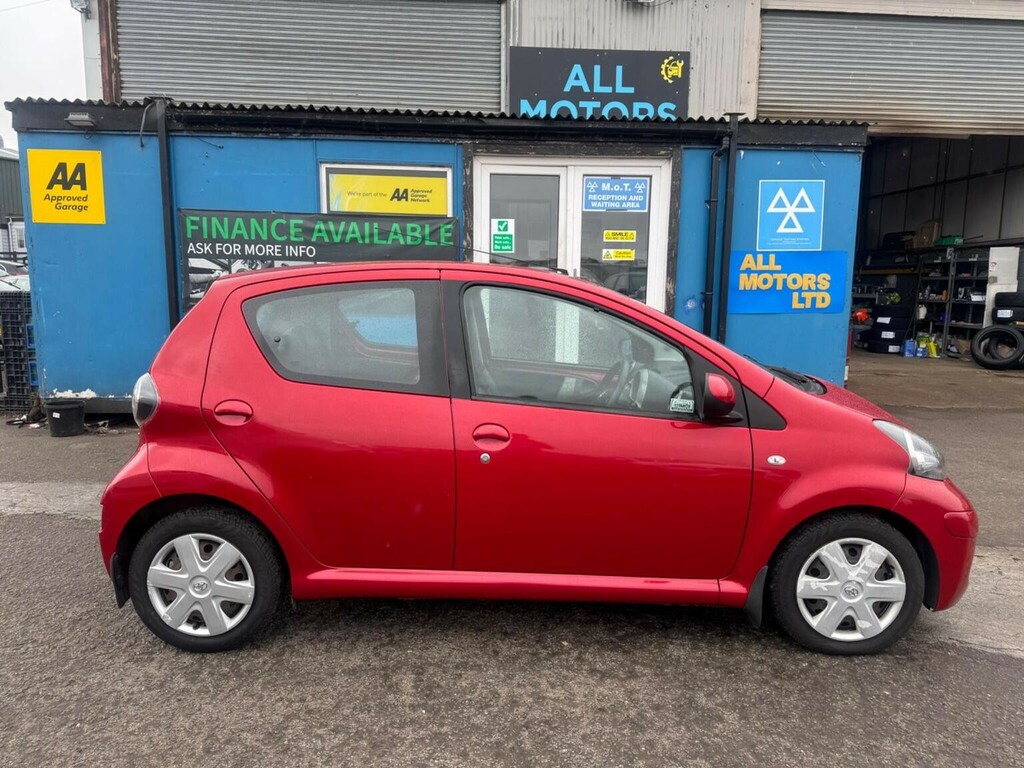 Toyota Aygo 1.0 Vvt-i Go Mm 67 Bhp Grey #8