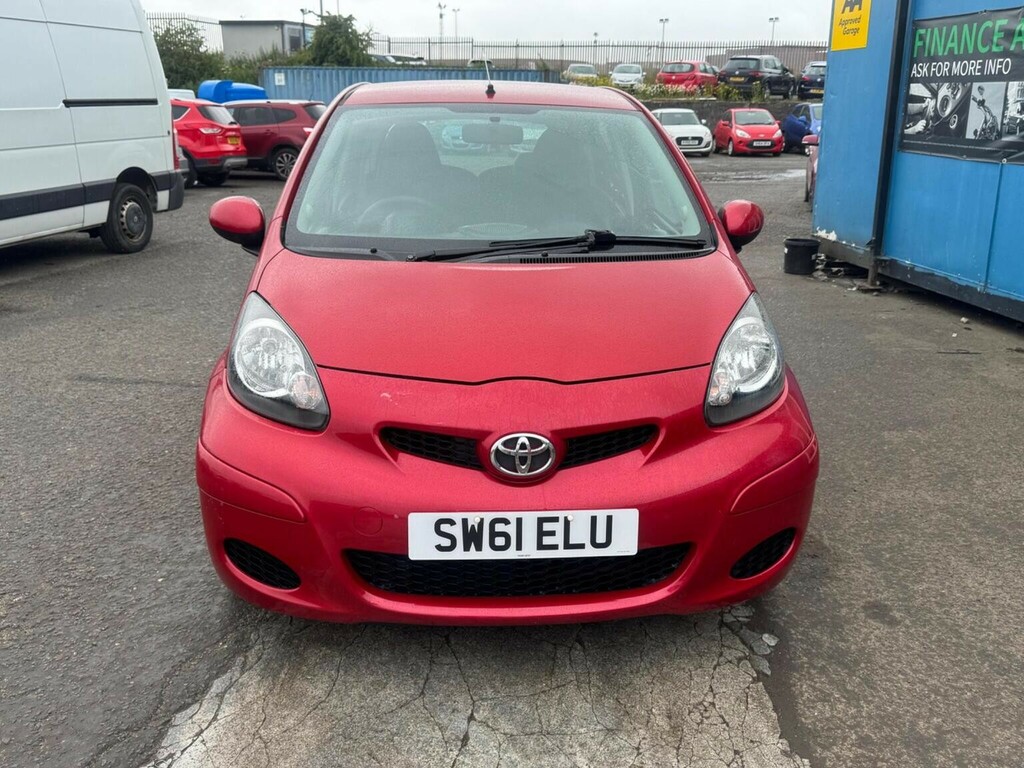 Toyota Aygo 1.0 Vvt-i Ice Euro 5 Red