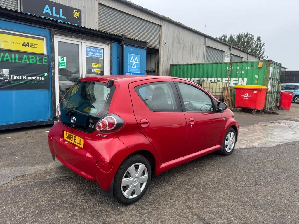 Toyota Aygo 1.0 Vvt-i Go Mm 67 Bhp Grey #9