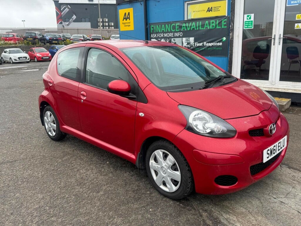 Toyota Aygo 1.0 Vvt-i Ice Euro 5 Red #2