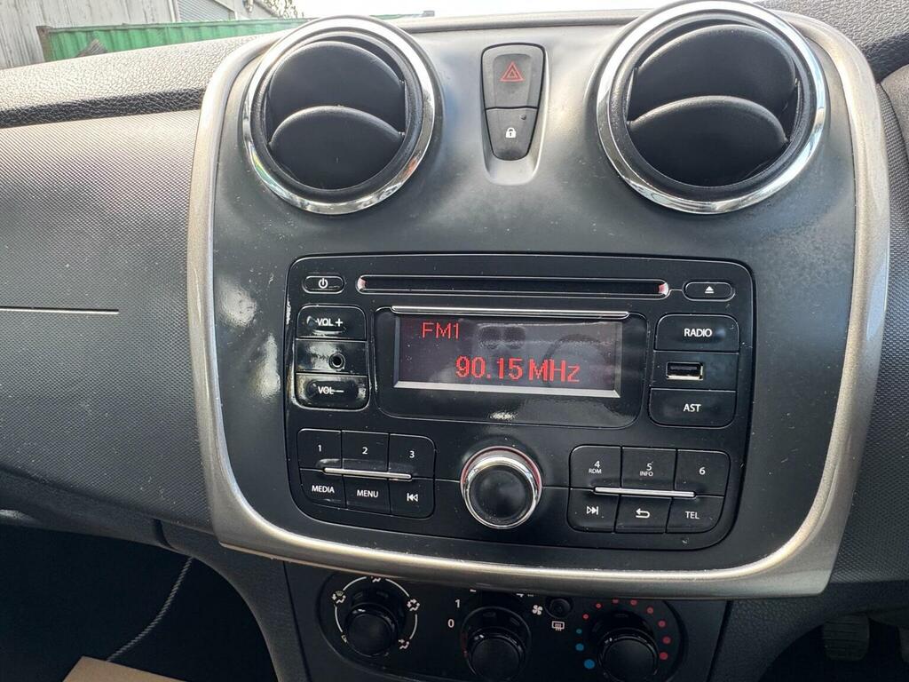 Dacia Logan Mcv 0.9 Laureate Tce 90 White #28