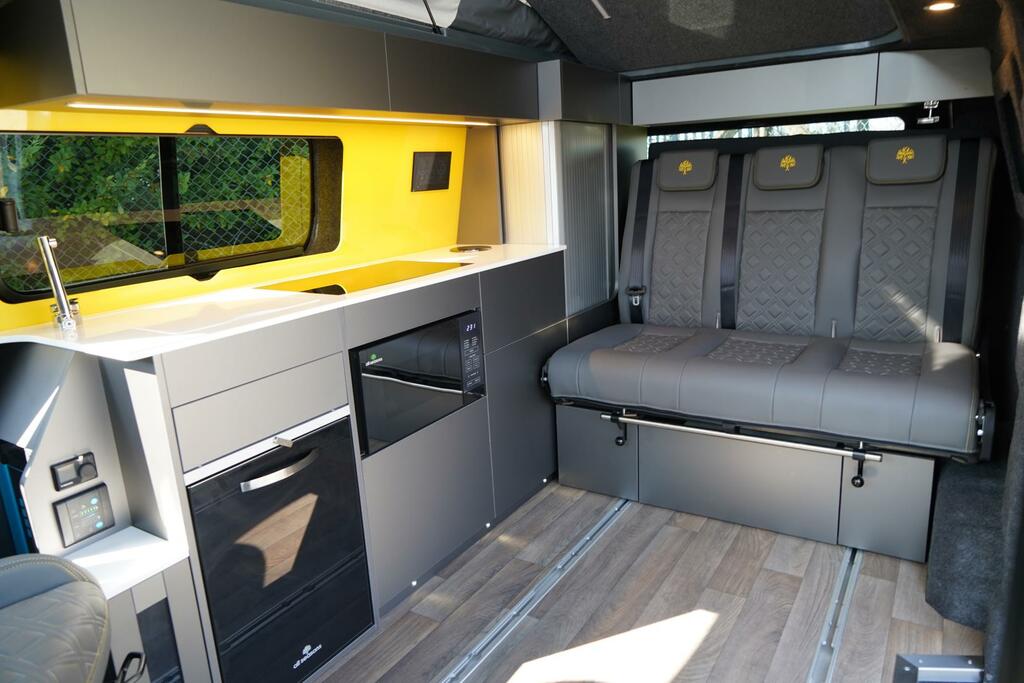 Volkswagen Campervan Swb Campervan With Aircon, Apple Car Play, White #3