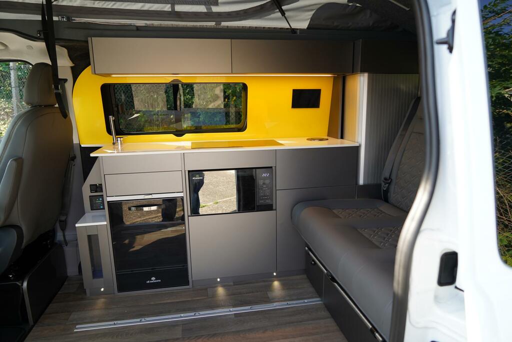 Volkswagen Campervan Swb Campervan With Aircon, Apple Car Play, White #2