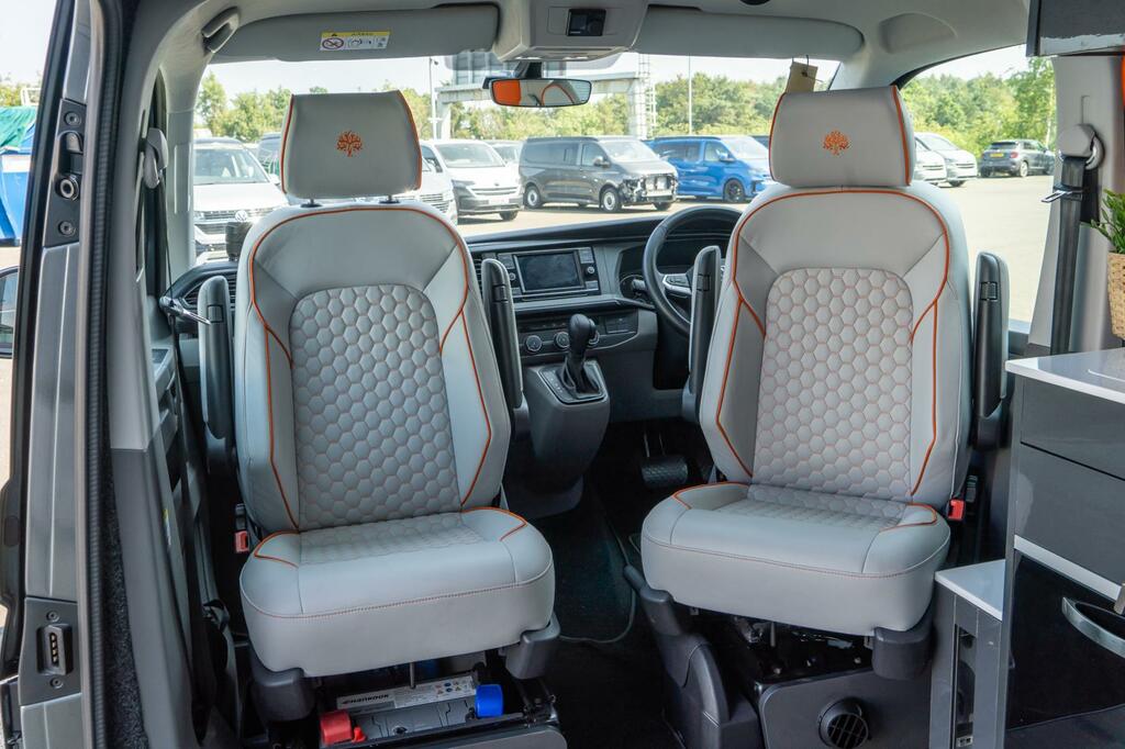 Volkswagen Campervan Diesel White #8