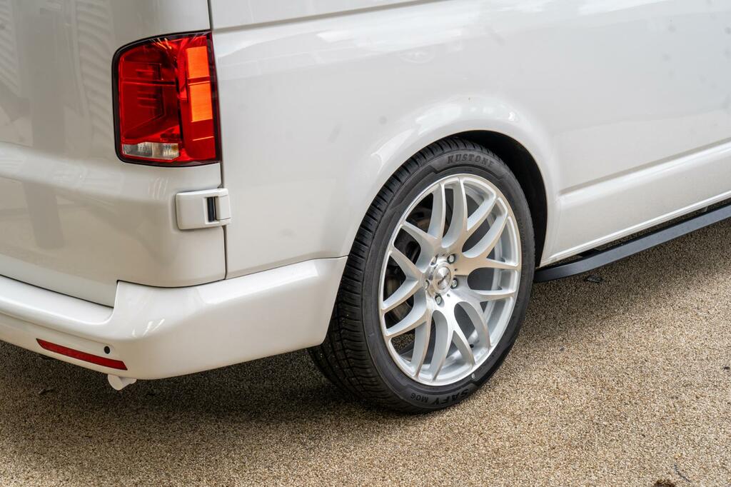 Volkswagen Campervan Transporter T30 H-line Tdi S-a Red #16