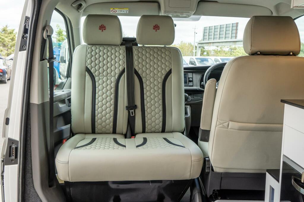 Volkswagen Campervan Transporter T30 H-line Tdi S-a Red #8