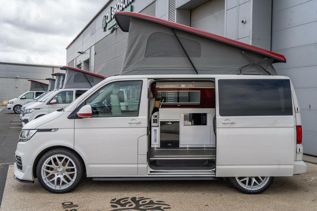 Volkswagen Campervan Transporter T30 H-line Tdi S-a Red #7