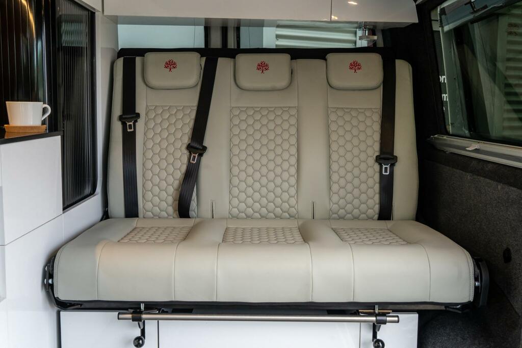 Volkswagen Campervan Transporter T30 H-line Tdi S-a Red #14