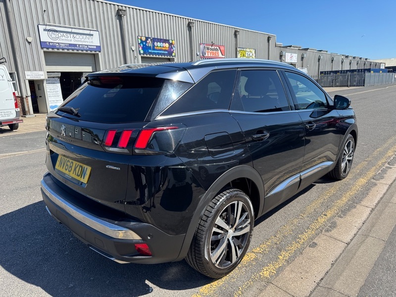 Peugeot 3008 Bluehdi S S Gt Black #6