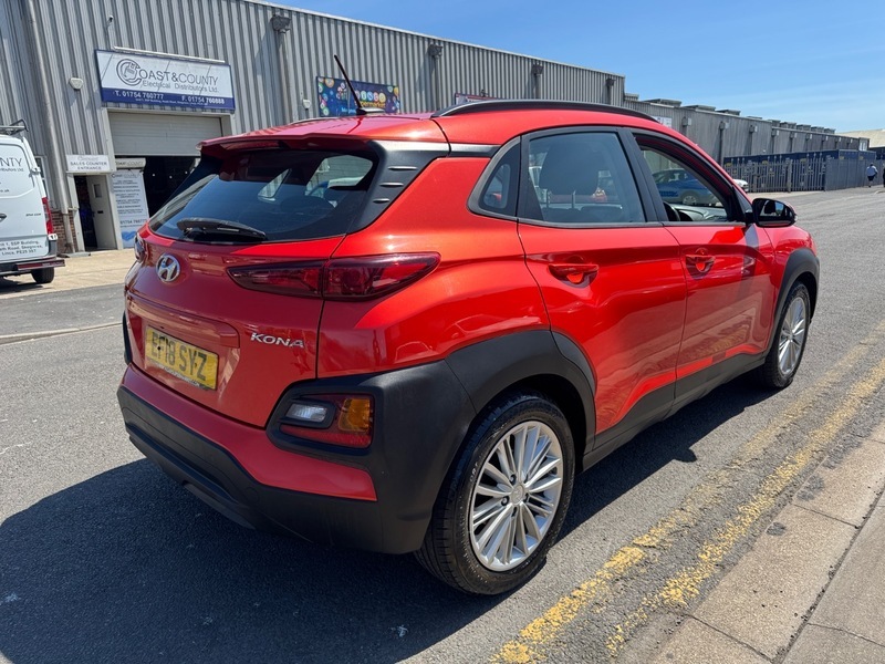 Hyundai Kona Se Orange #6