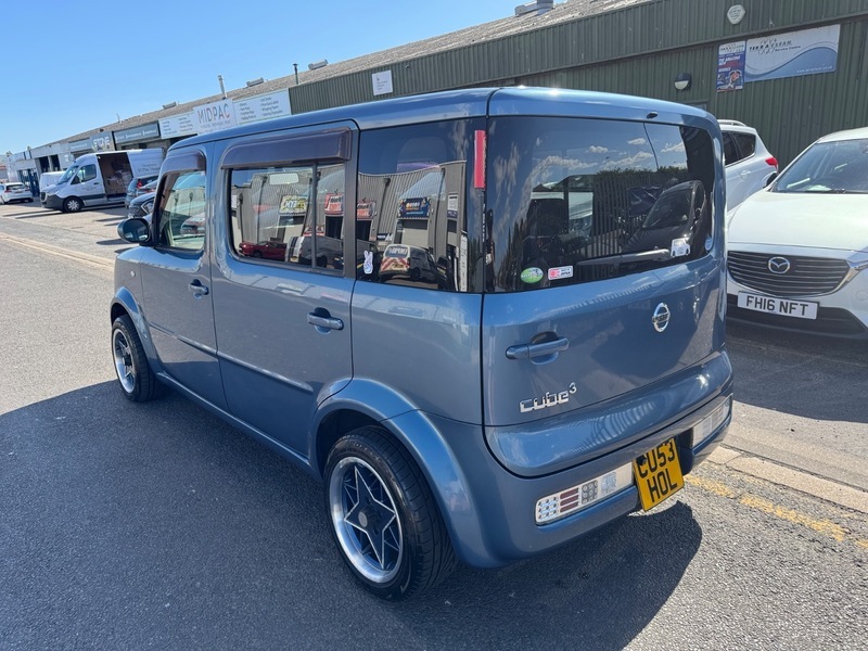 Nissan Cube Mpv Blue #5