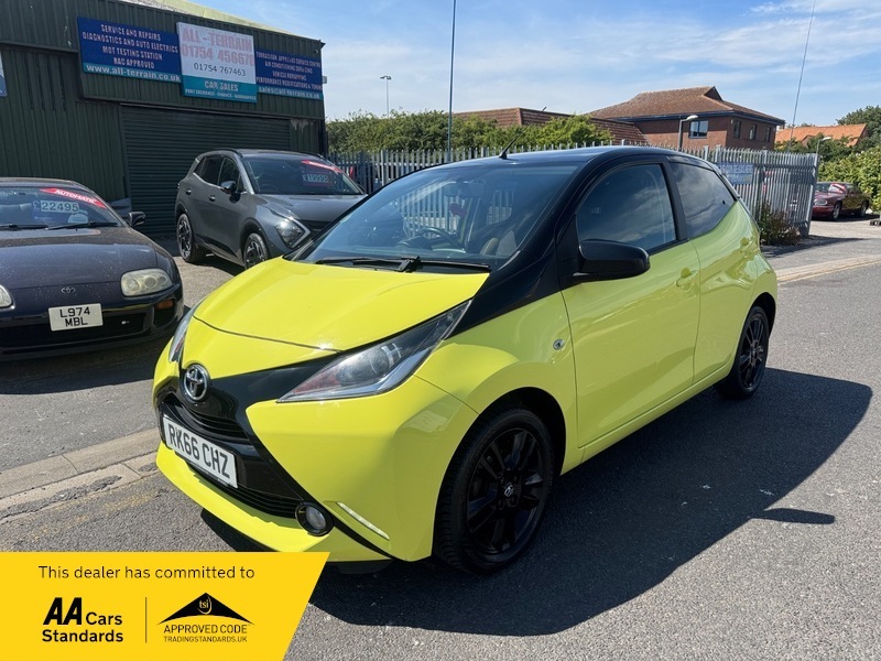 Toyota Aygo Vvt-i X-cite 3 X-shift Yellow