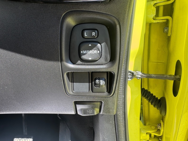 Toyota Aygo Vvt-i X-pure White #23