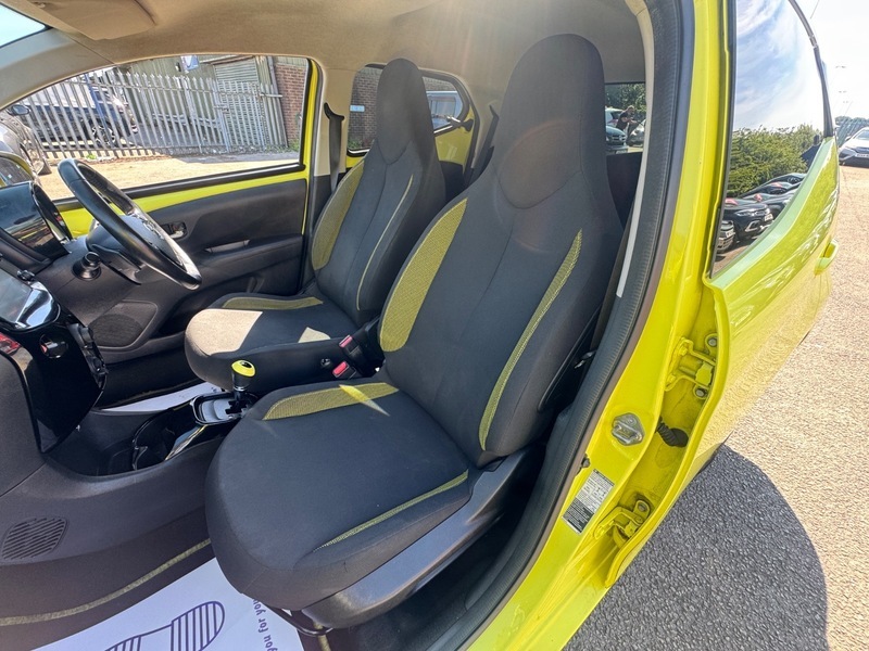 Toyota Aygo Vvt-i X-pure White #10