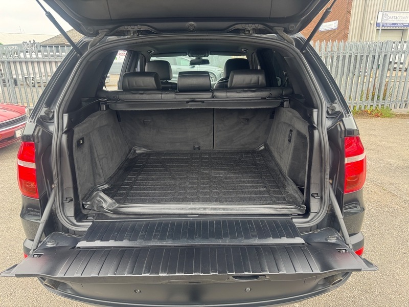 BMW X5  Black #15