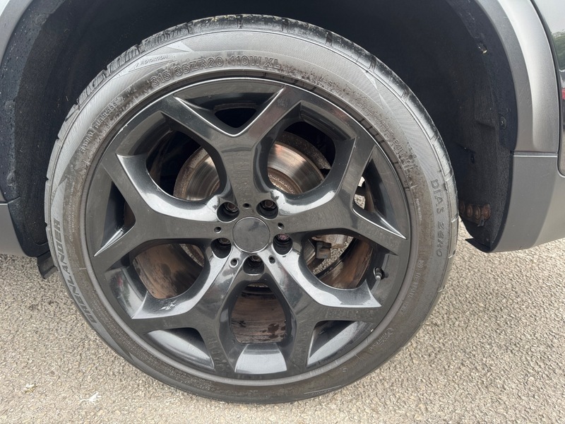BMW X5  Black #22