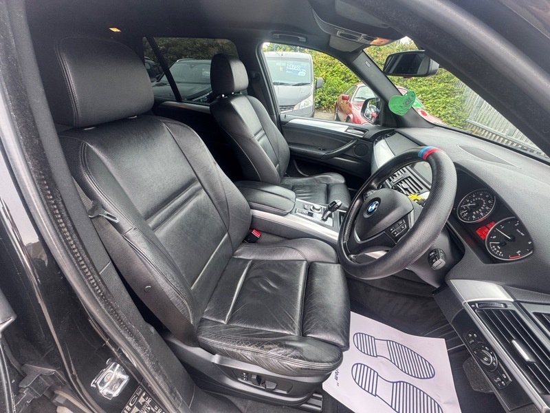BMW X5  Black #9