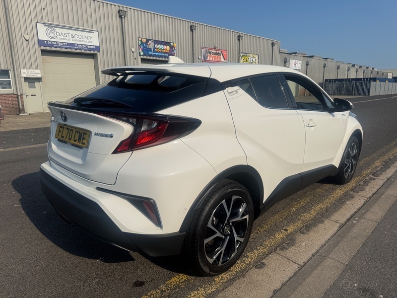 Toyota C-Hr Design White #6