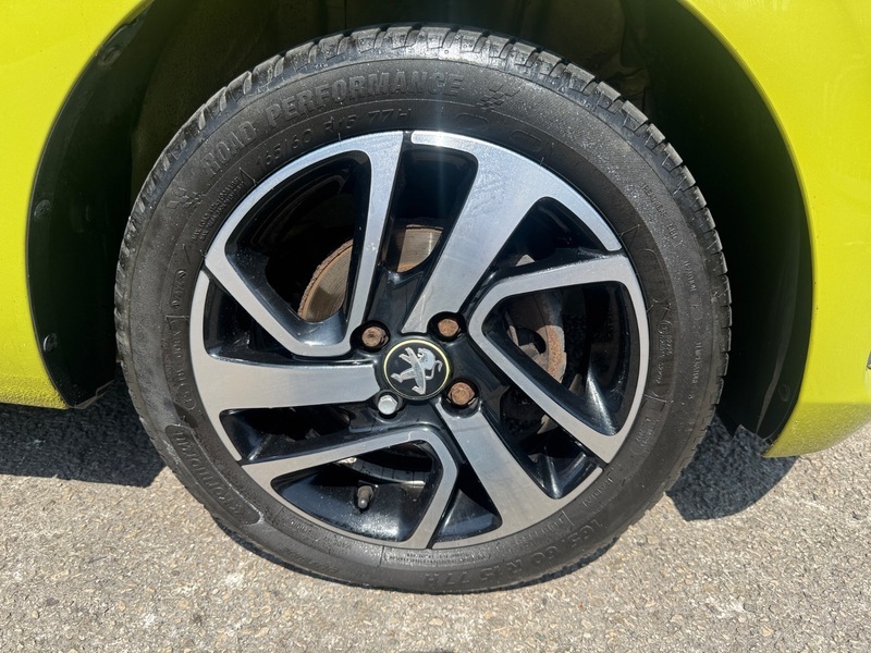 Peugeot 108 1.0 Active #24