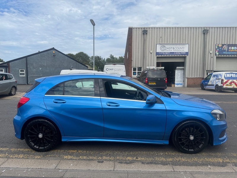 Mercedes-Benz A Class A220 Cdi Blueefficiency Amg YK64FMX Blue #4