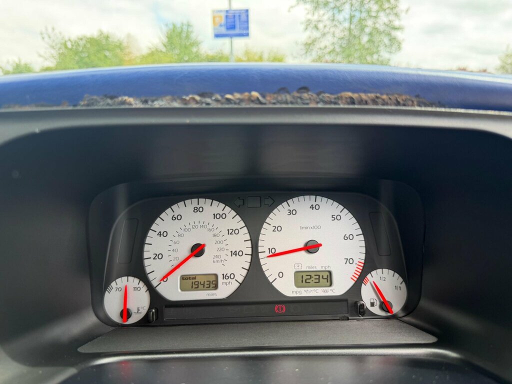 Volkswagen Golf S Silver #26