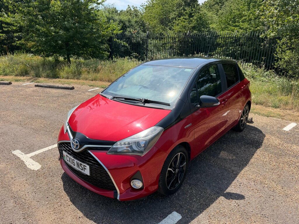 Toyota Yaris 1.5 Vvt-h Design E-cvt Euro 6 Red #2