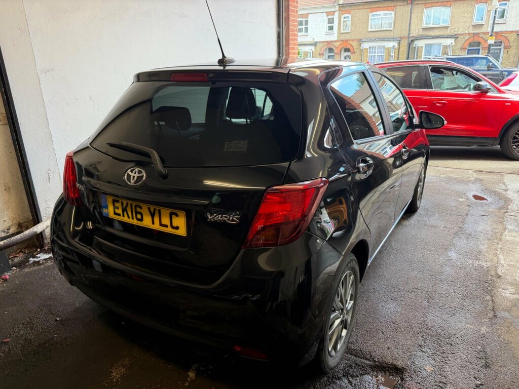 Toyota Yaris 1.33 Dual Vvt-i Icon Euro 6 Black #6