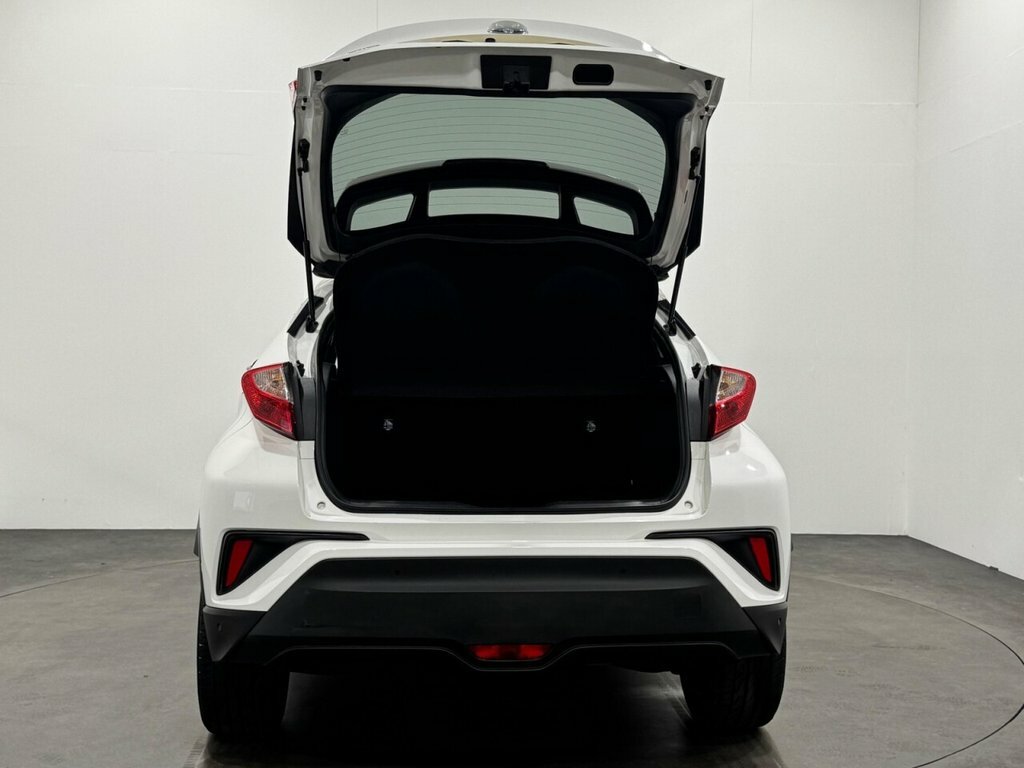 Toyota C-Hr 1.8L Excel White #6