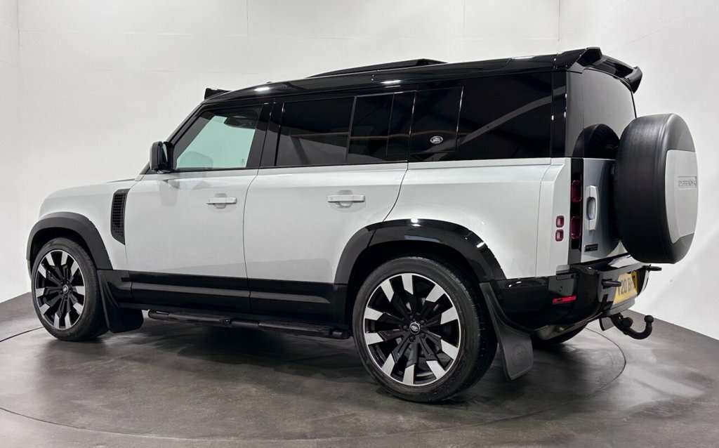 Land Rover Defender 110 Suv Silver #3